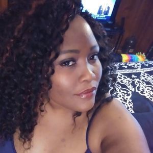 Meet your Posher, Kendra naquin